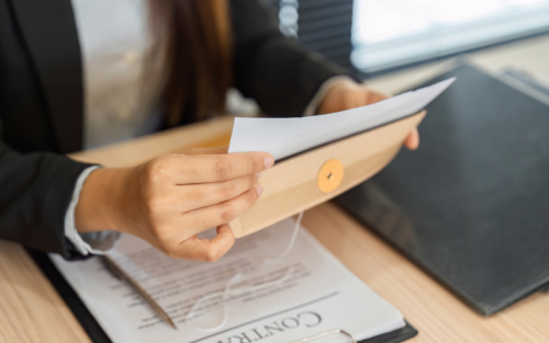 Kiểm soát tem xác thực điện tử bị trùng trong hệ thống phân phối đa kênh